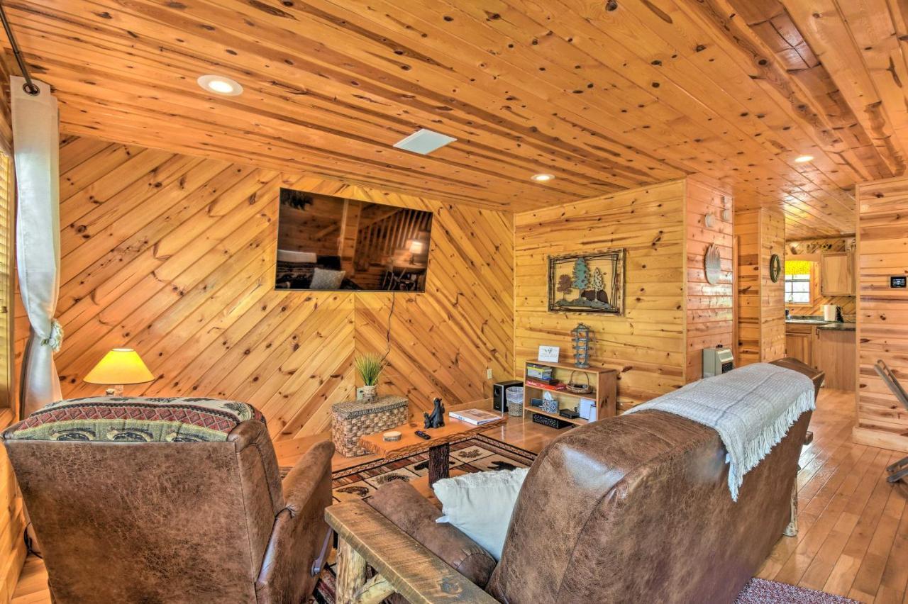 Cozy Hiawassee Cabin With Fire Pit And Mtn Views! Luaran gambar