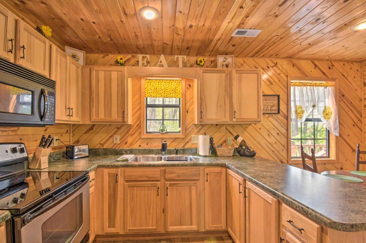 Cozy Hiawassee Cabin With Fire Pit And Mtn Views! Luaran gambar