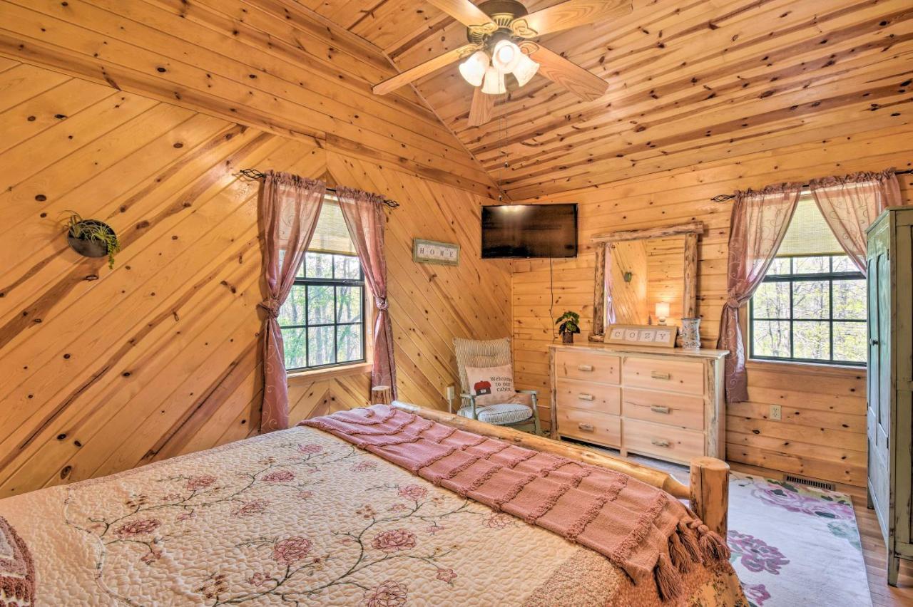 Cozy Hiawassee Cabin With Fire Pit And Mtn Views! Luaran gambar
