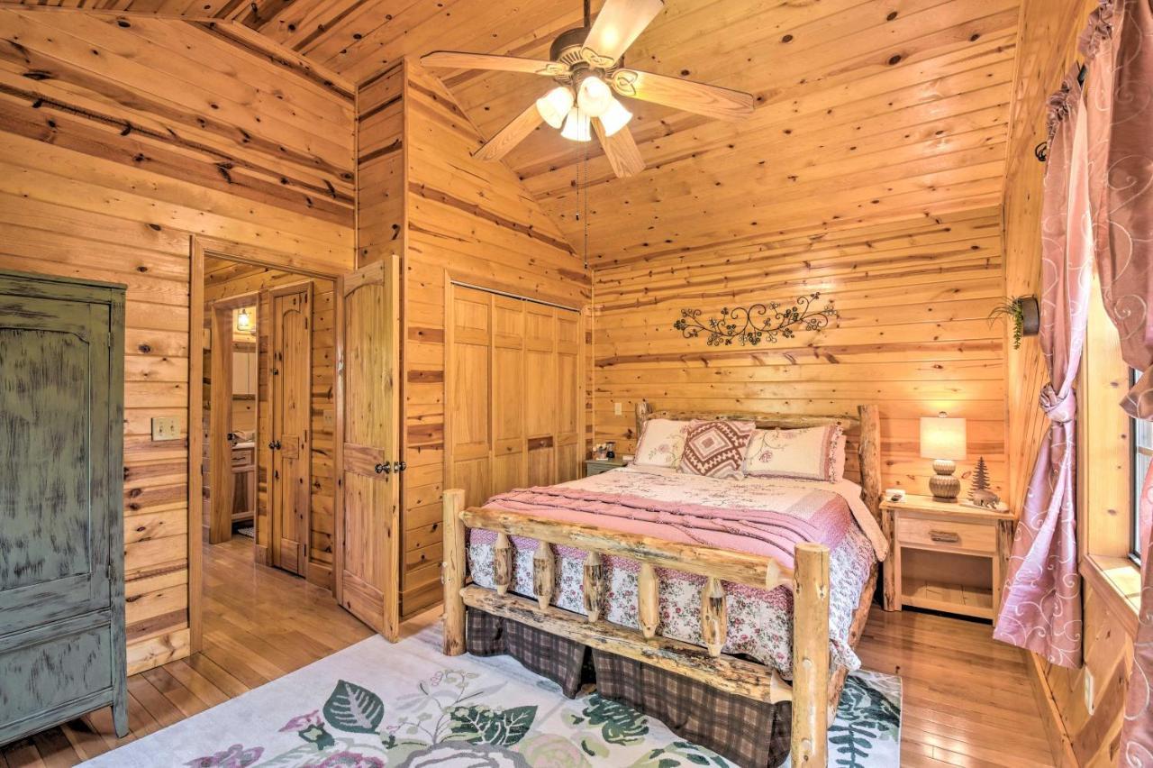 Cozy Hiawassee Cabin With Fire Pit And Mtn Views! Luaran gambar